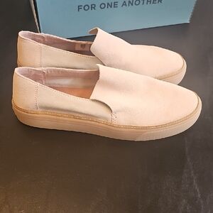 Toms Sunset/Birch Women's Suede Slip-On Sneakers w/ Gum Rubber Sole - NEW
